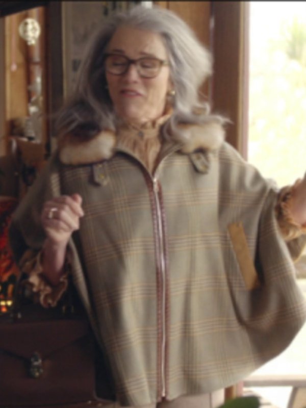 Sarah Peirse Under The Vines S03 Plaid Cape Coat TV-Series Under The Vines S03 Sarah Peirse Plaid Cape Coat