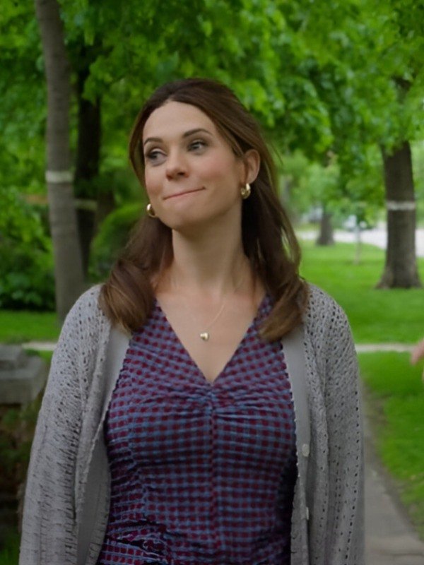 Lyndsy Fonseca The Magic of Lemon Drops 2024 Lolly Crochet Grey Cardigan The Magic of Lemon Drops 2024 Lyndsy Fonseca Grey Cardigan